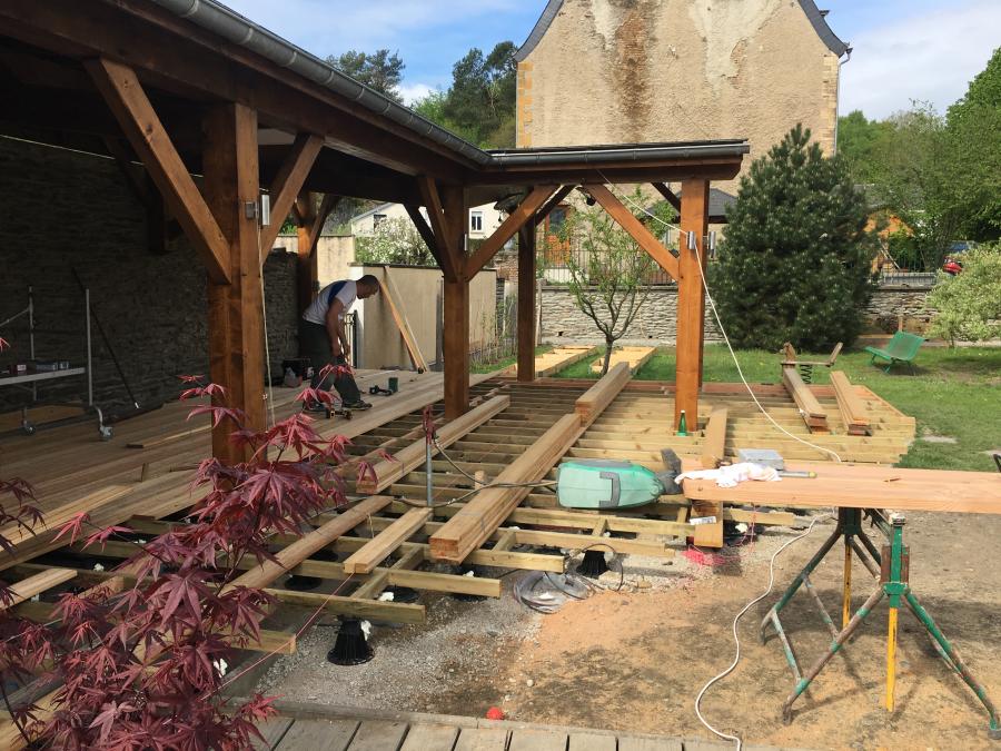 Préparation d'une terrasse en ossature bois